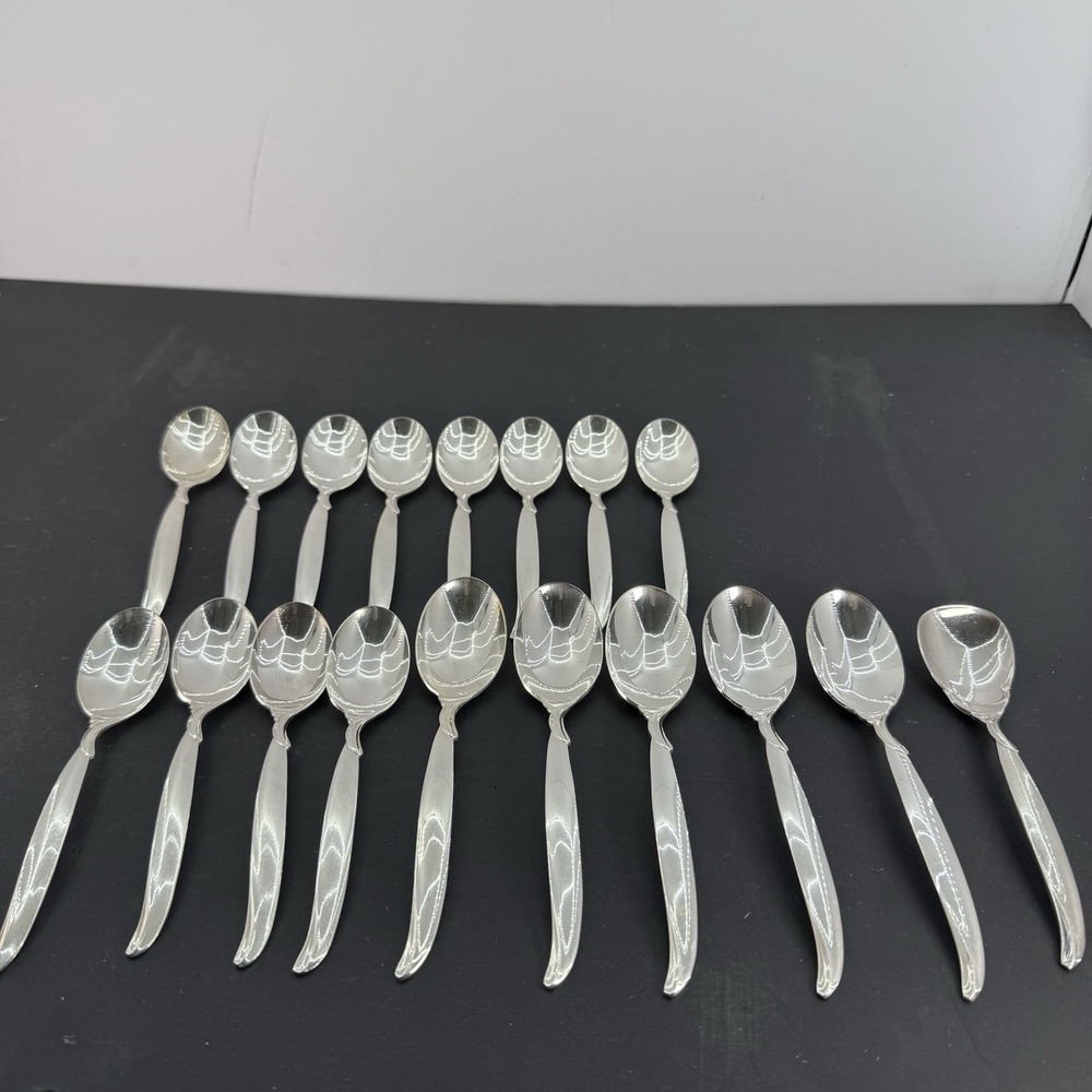 Set of 18 1847 Rogers Bros Spoons Flair Pattern Silverplate Flatware